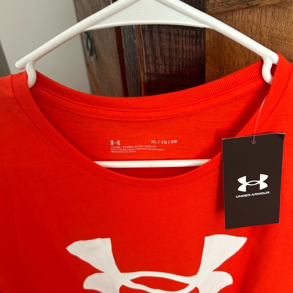 Under Armour Loose Fit XL T-Shirt🚨🔥🚨🔥 - Picture 4 of 8